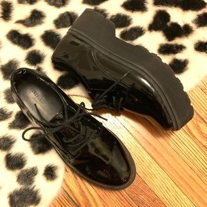 Platform Oxfords (sz 6) ⚫️ Patent Faux Leather